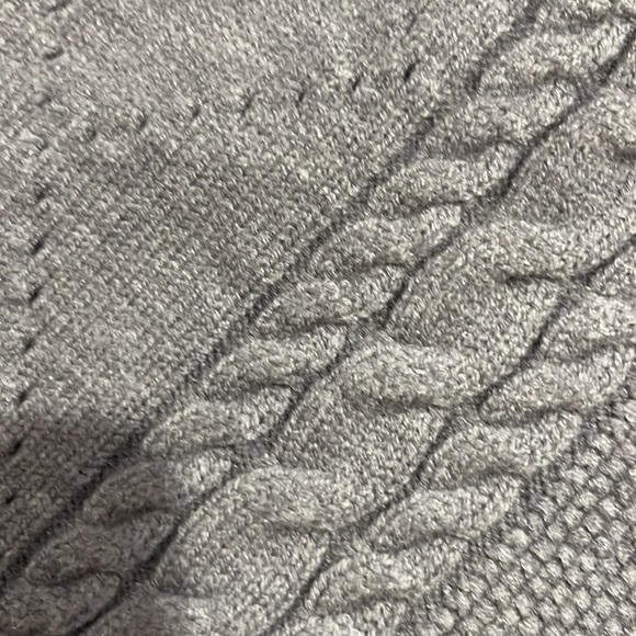 Super cute nit sweater size M - Picture 4 of 4